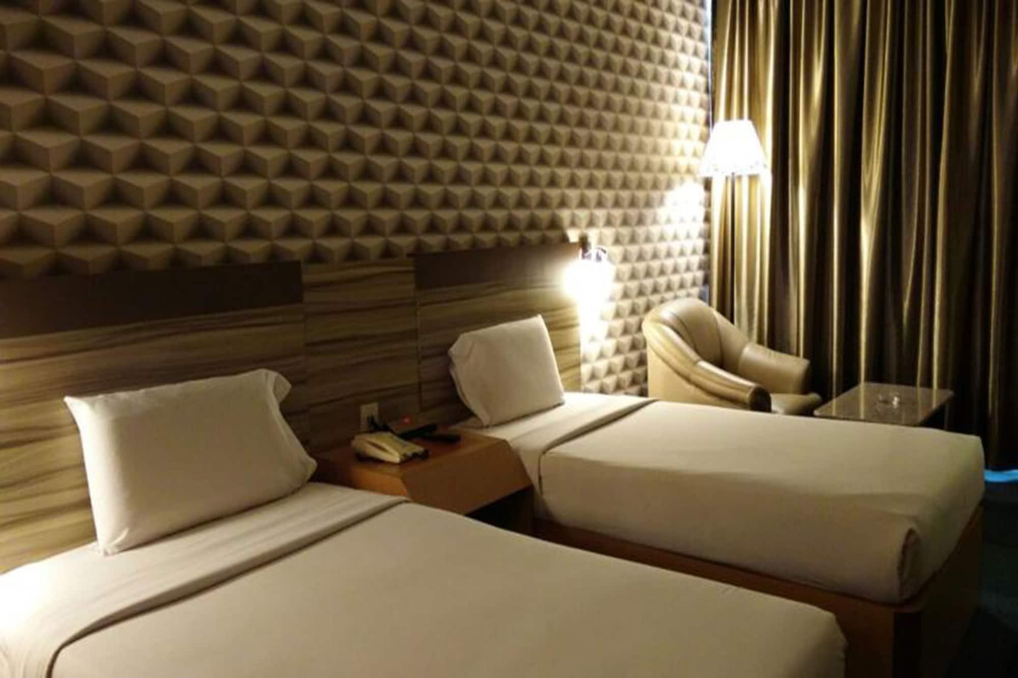 New York Hotel Johor Bahru Exterior photo