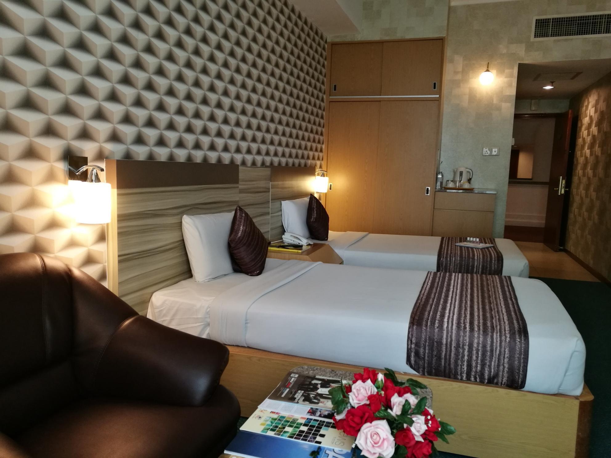 New York Hotel Johor Bahru Exterior photo