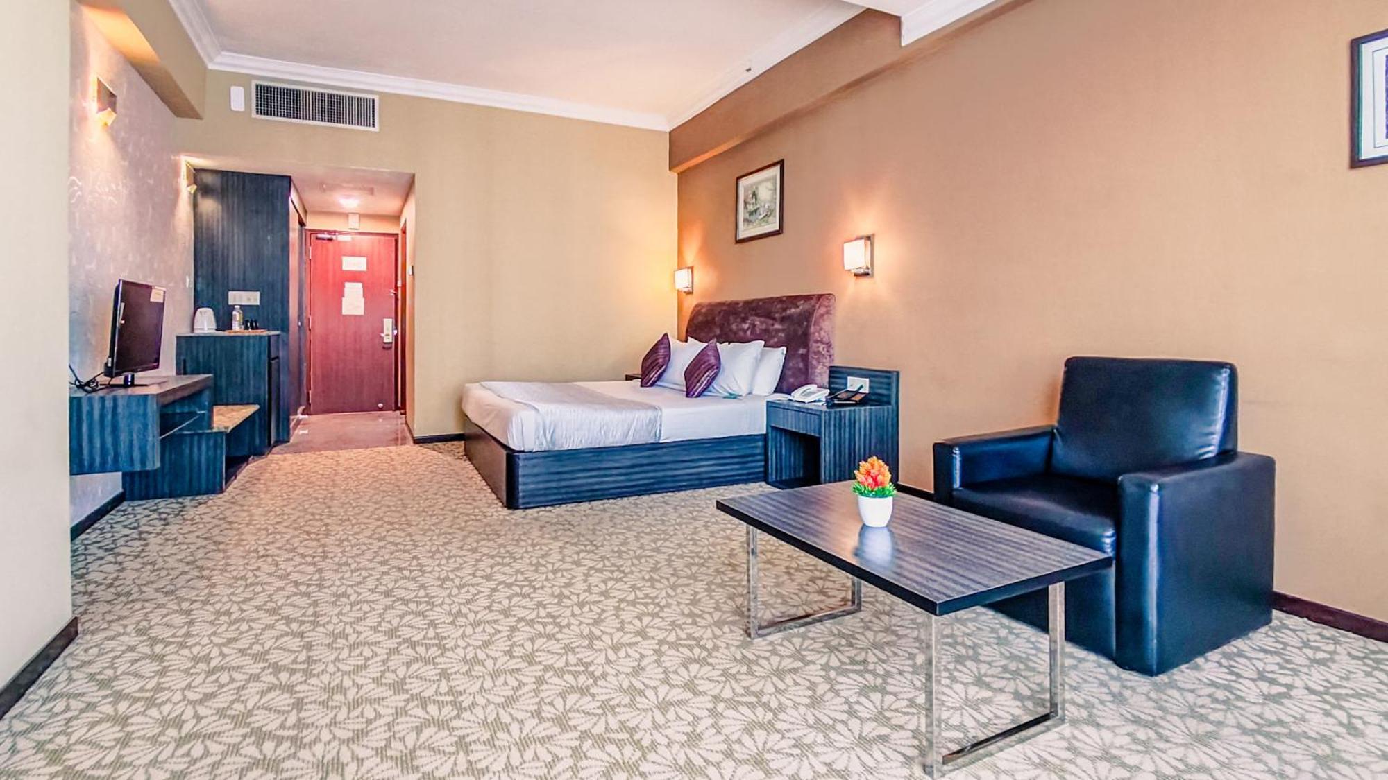 New York Hotel Johor Bahru Exterior photo