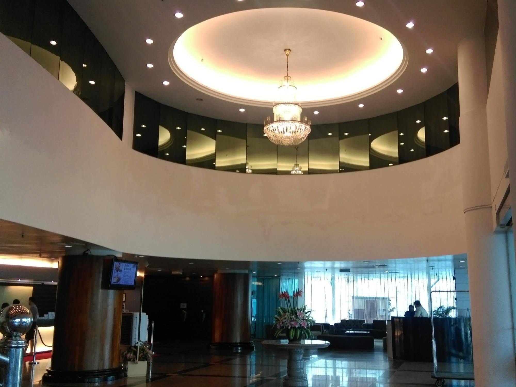 New York Hotel Johor Bahru Exterior photo