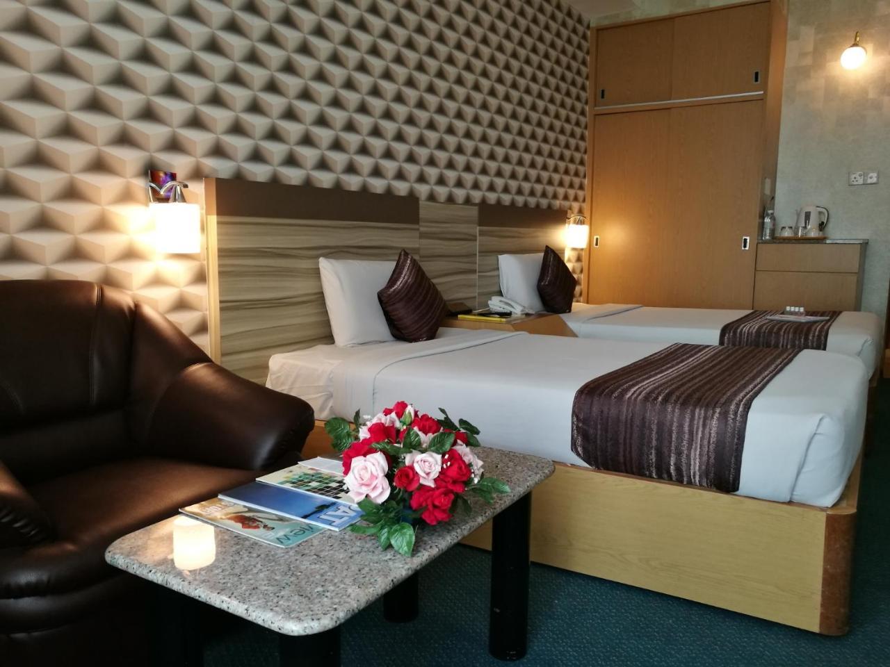 New York Hotel Johor Bahru Exterior photo