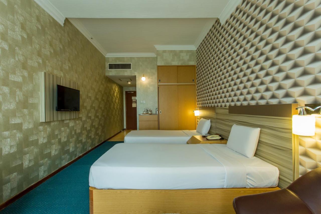 New York Hotel Johor Bahru Exterior photo