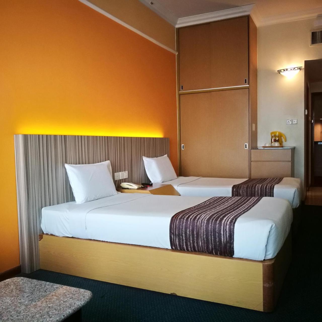 New York Hotel Johor Bahru Exterior photo